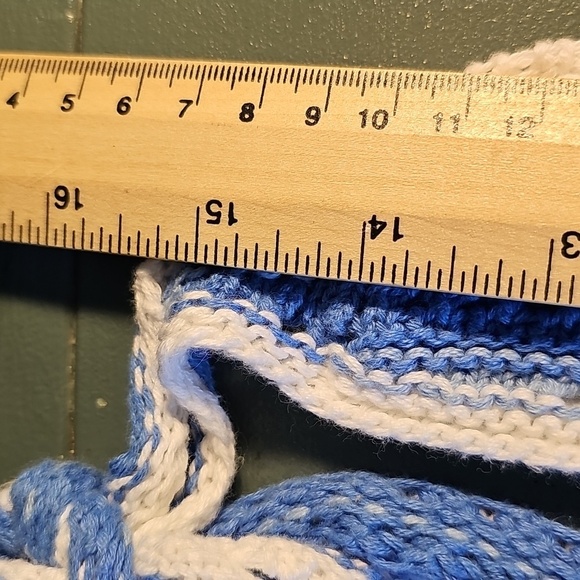 Holister Blue & White Crochet Halter Top. Size Small. Excelent‎ Condition. - Picture 3 of 10